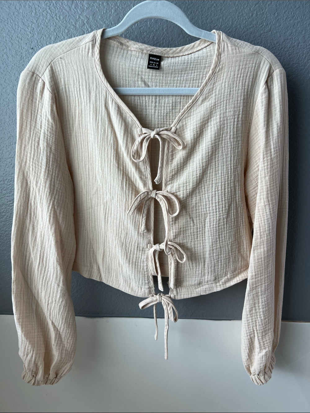 NWOT SHEIN Cream Tie-Front Cropped Long Sleeve Top